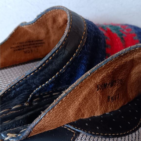 Double H Aztec Wool Leather Clogs - Picture 9 of 14